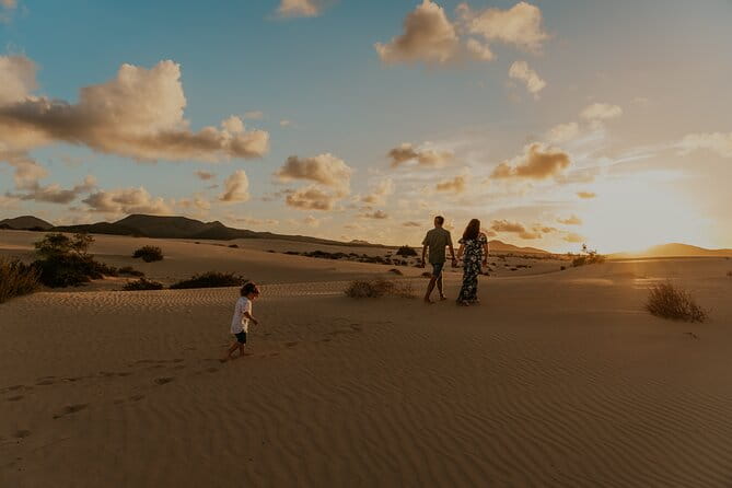 Fun and spontaneous family photoshoot - Corralejo Fuerteventura - FAQ