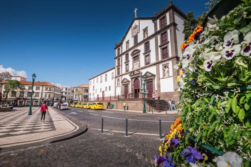 Funchal: Guided Walking Tour with Tastings - Price and Logistics