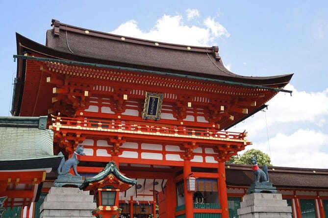 Fushimi Inari Deep Shinto Shrine Tour While Hiking With Expert - Learning About Shinto Rituals and Beliefs