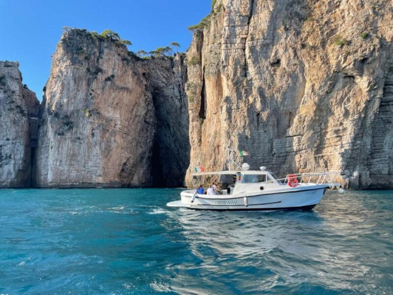 Gaeta: Guided Boat Tour with Snorkeling Experience - Starting Point and First Impressions
