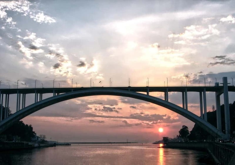 Gaia Sunset Bridges Cruise - A Deep Dive into the Gaia Sunset Bridges Cruise Experience