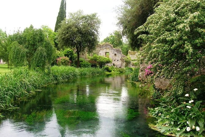 Garden of Ninfa and Sermoneta Day Trip from Rome with Lunch - The Real Deal: Pros and Cons