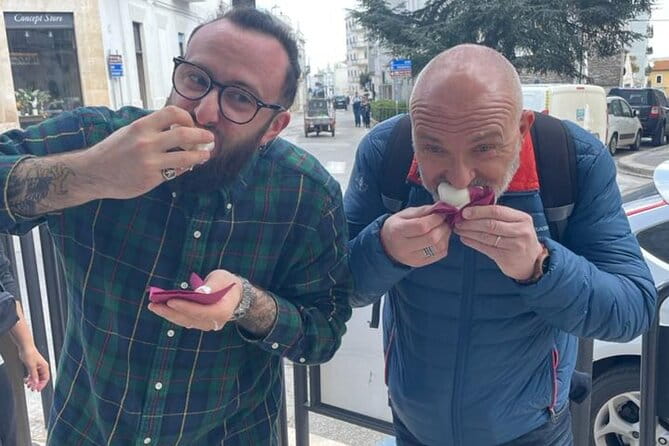 Gastronomic Tour of Alberobello on Foot with Guide and Snack - Entering the World of Trulli: The Heart of Alberobello
