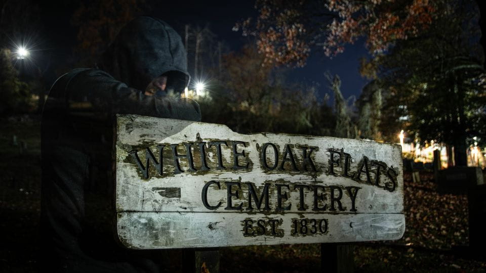 Gatlinburg: Ghosts of the Smokies Haunted Walking Tour - Meeting Point and Duration