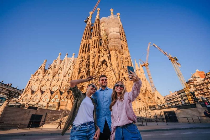 Gaudí's Artworks: Pedrera & Sagrada Família exclusive Tour - Frequently Asked Questions