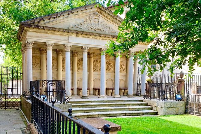 Gaztelugatxe, Mundaka and Gernika Tour from Bilbao - FAQs