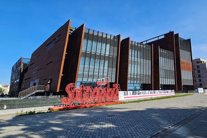 Gdansk European Solidarity Centre Guided Tour - The Experience Inside: What to Expect
