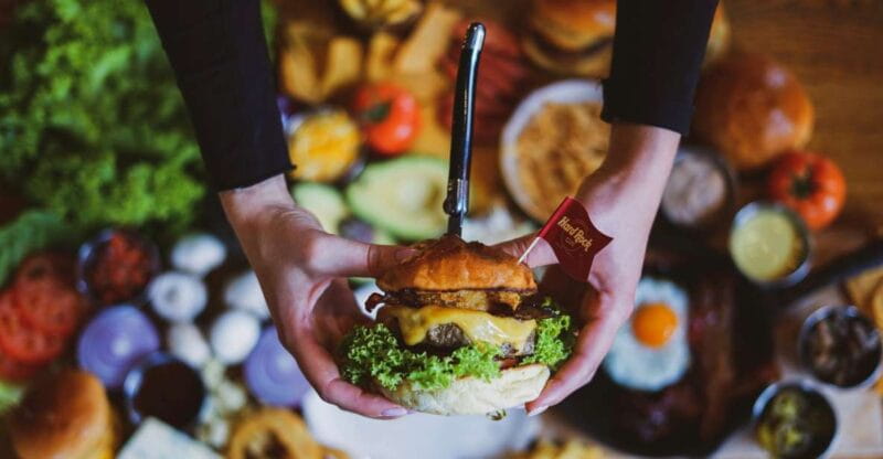 Gdansk: Legendary Burger and Zywiec Beer at Hard Rock Cafe - Introducing the Gdansk Hard Rock Cafe Experience