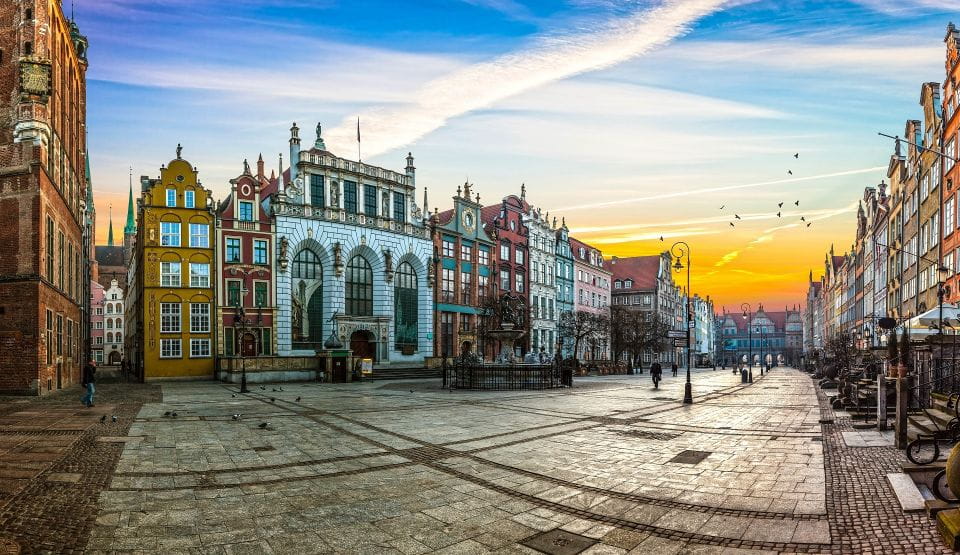 Gdansk Old Town: German Influence Walking Tour - Hanseatic League and Gdansks Role