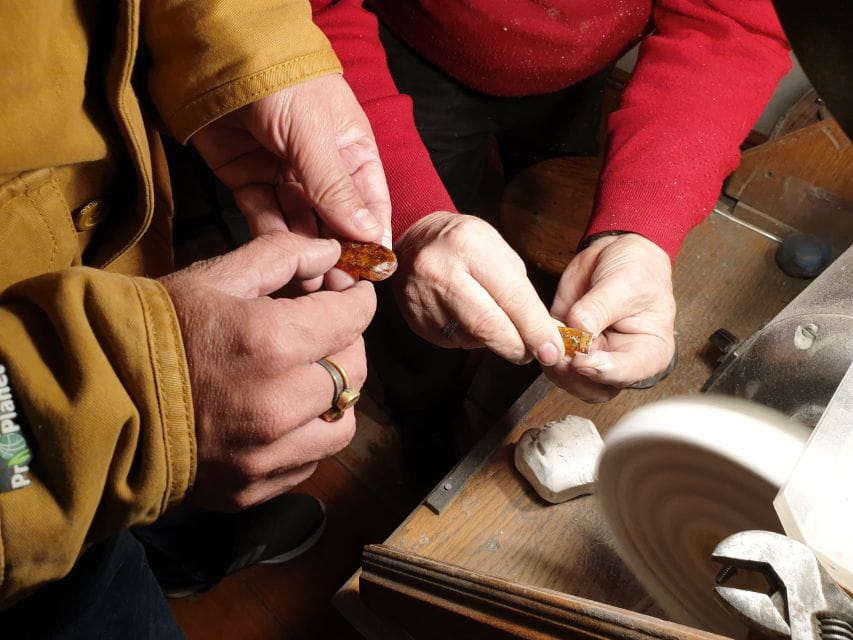 Gdansk: Private 1-Hour Amber Workshop - Distinguishing Real From Fake