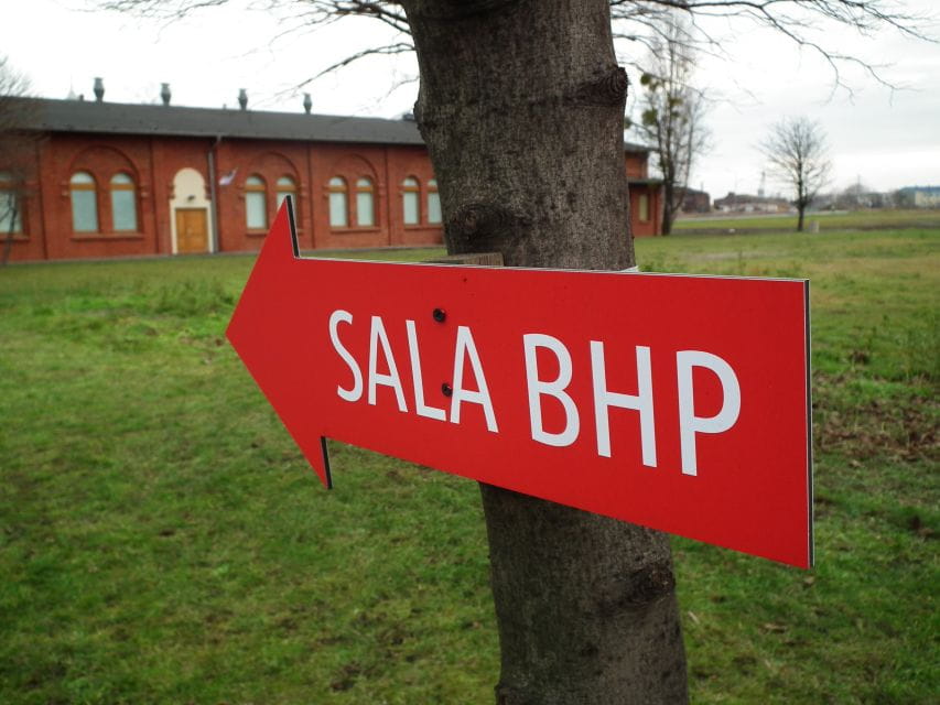 Gdansk: Private Communism Tour With Solidarity Center Museum - Tour Highlights and Experience