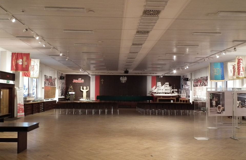 Gdansk: Private Communism Tour With Solidarity Center Museum - Strikes and Round Table Talks