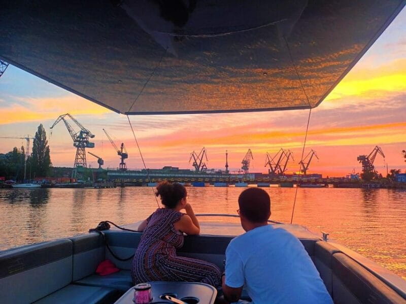 Gdask: Motawa River Eco Cruise at Sunset with Prosecco - Navigating the Experience: A Closer Look