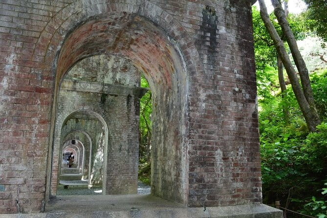 GEMS of EAST KYOTO on a BIKE! - Savoring Local Cuisine