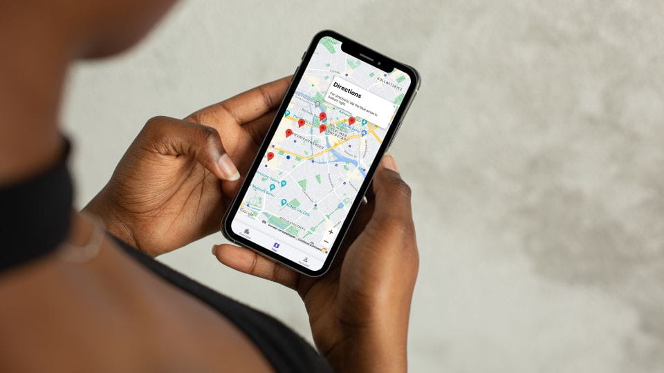 Geneva: City Exploration Game and Tour on Your Phone - Key Points