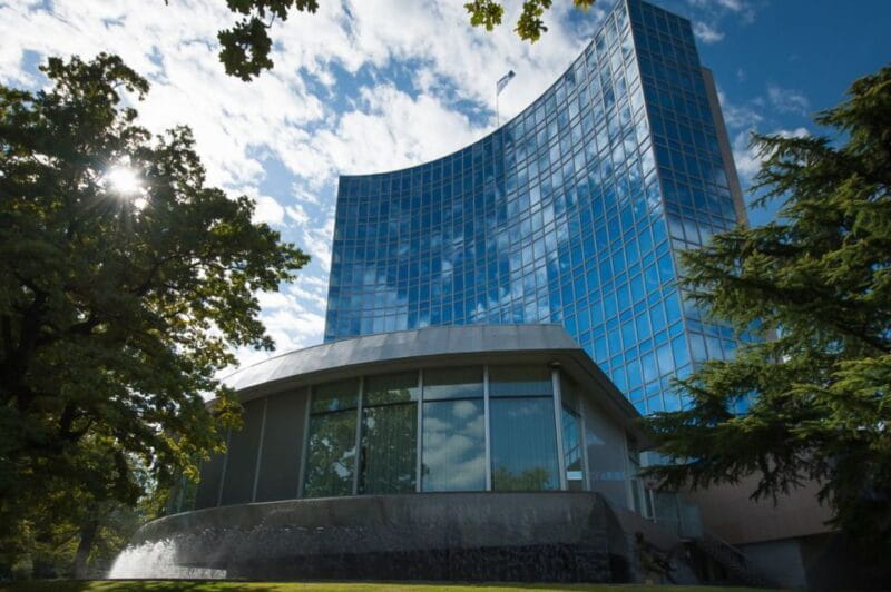 Geneva: Guided City Tour and Boat Cruise - FAQs