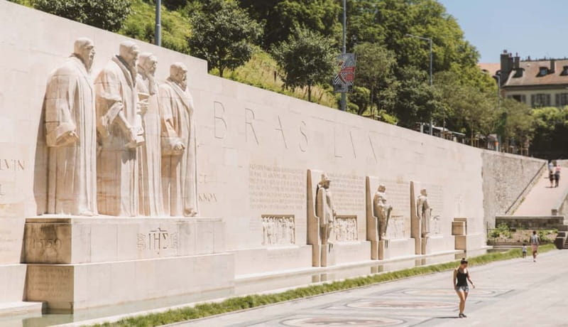 Geneva: Hop-on Hop-Off Bus & Scenic Mini-Train Tour - Price and Logistics: Is It Worth It?