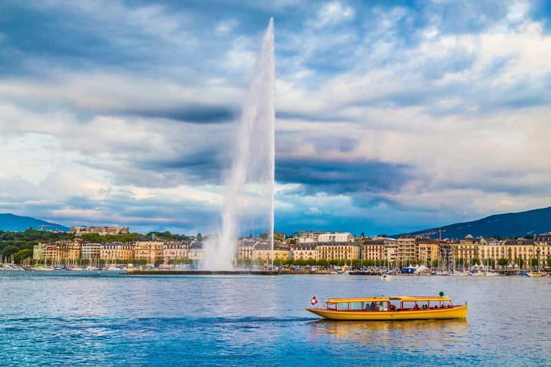 Geneva Old Town Private Tour with Lake Genova Cruise Tickets - Key points / Takeaways