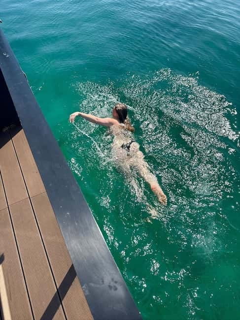 GENEVA: PRIVATE 360° LAKE CRUISE WITH APERITIF - FAQ