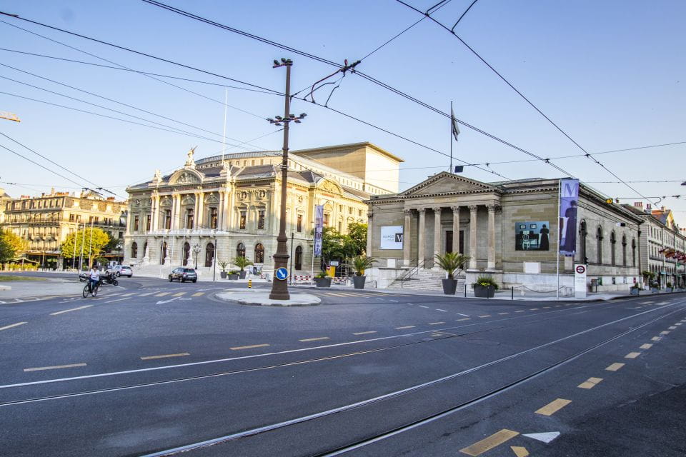 Geneva: Private Architecture Tour With a Local Expert - Personalized Architecture Exploration