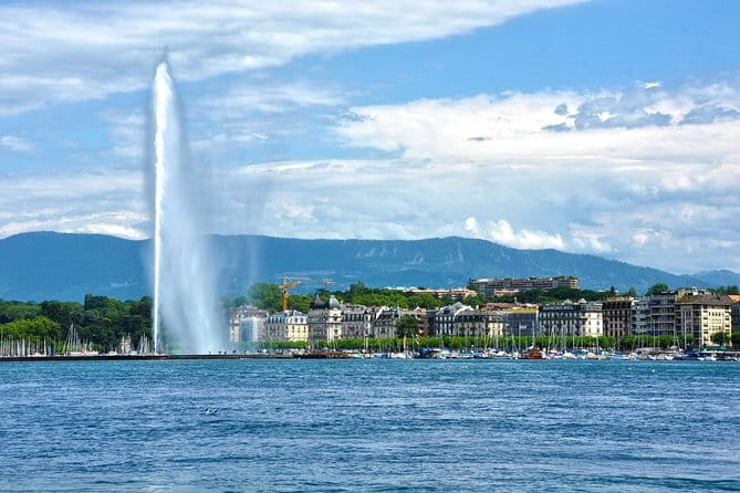 Geneva Private Walking Tour with a Professional Guide - Key Points / Takeaways