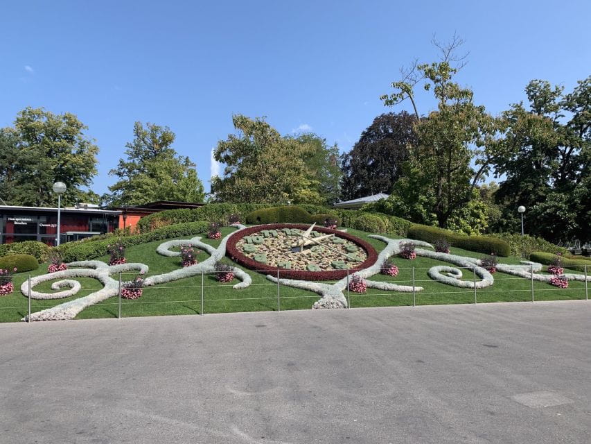 Geneva's Left Bank: A Self-Guided Audio Tour - Jean-Jacques Rousseaus Legacy