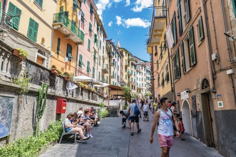 Genoa Historic Highlights: A Walk Through Time - Childhood of Columbus: A Personal Connection