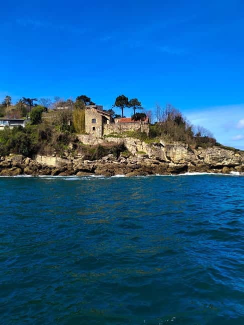 Get to know Hondarribia by sea. Audio-guided boat tour - Key points / Takeaways