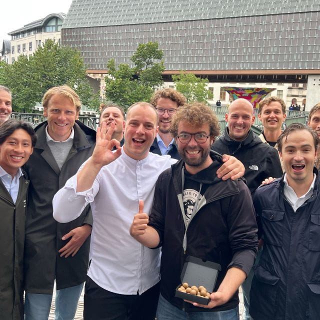 Ghent: Small-Group Chocolate Tour With a Local Guide - Chocolate Tasting Experience