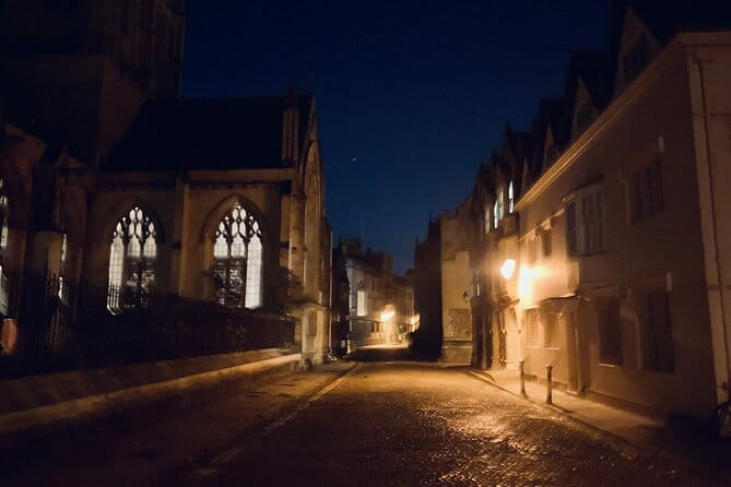 Ghost Tour of Oxford - Exploring Oxford’s Haunted Corners: What to Expect
