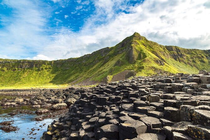 Giants Causeway and Belfast Private Tour from Dublin - Key Points