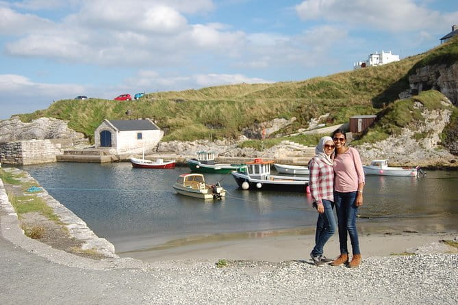 Giants causeway & coastal private luxury Mercedes 7 seater tour - Arriving in Style: The Comfort of Private Transportation