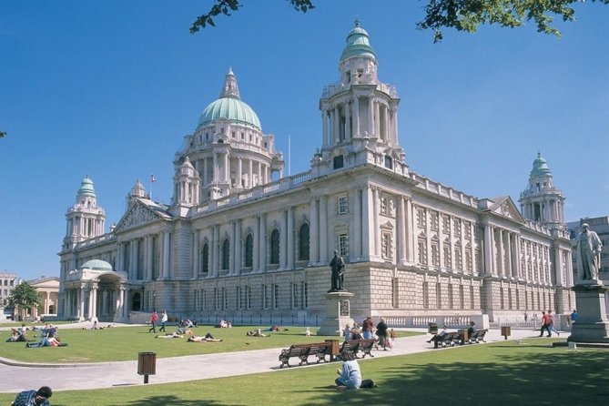 Giants Causeway, Dark of Hedges & Titanic Day Tour From Dublin - What to Bring and Wear