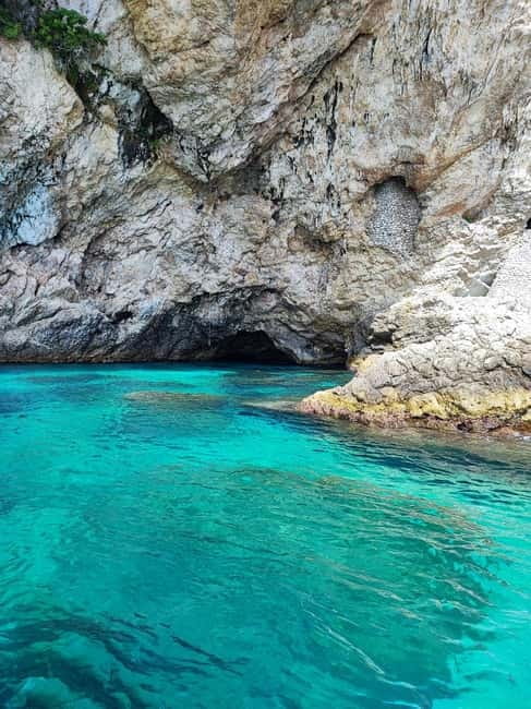 Giardini Naxos: Boat Tour with Aperitif - Scenic Coastline and Cave Stop Highlights