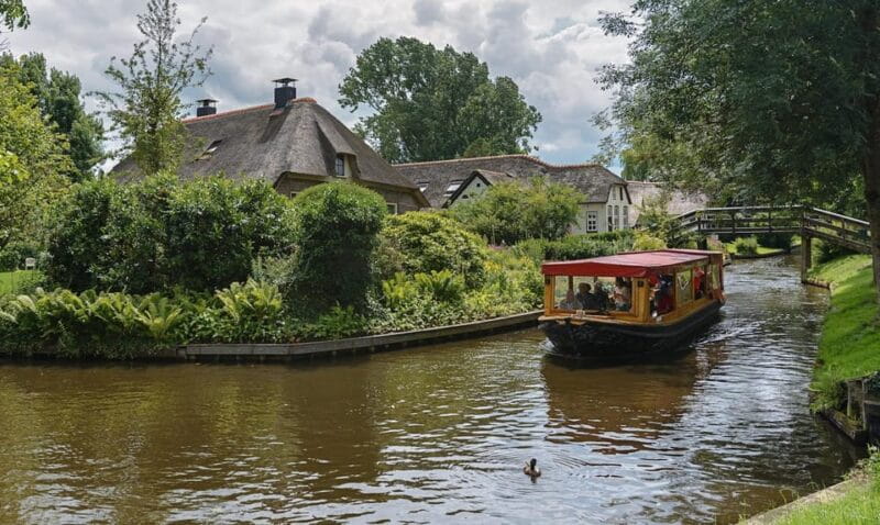 Giethoorn: Canal cruise Giethoorn village and lake - FAQ