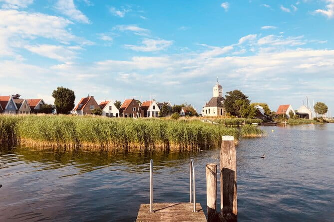 Giethoorn, Fish village , Zaanse Schans Tour incl Hotel pick up - Price and Logistics: Worth Every Cent