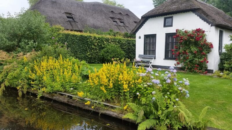 Giethoorn private tour with open boat and local captain - Key points / Takeaways