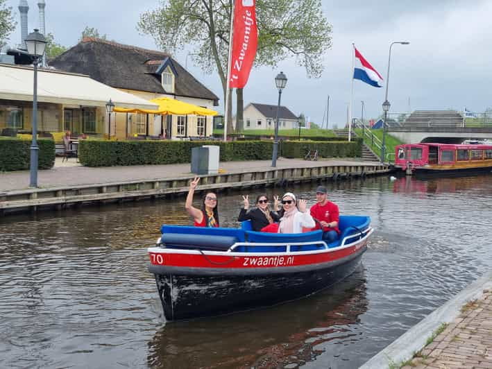 Giethoorn private tour with open boat and local captain - Why this Tour Offers a Special Look at Giethoorn