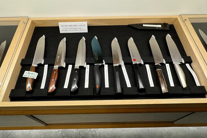 Gifu Half Day Private Tour Castle, Great Buddha and Old Town - Exploring Gifu Castle: A Historical Landmark