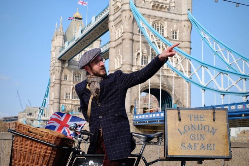 Gin Safari: Boozy London History on Two Wheels - Exploring the Experience in Depth