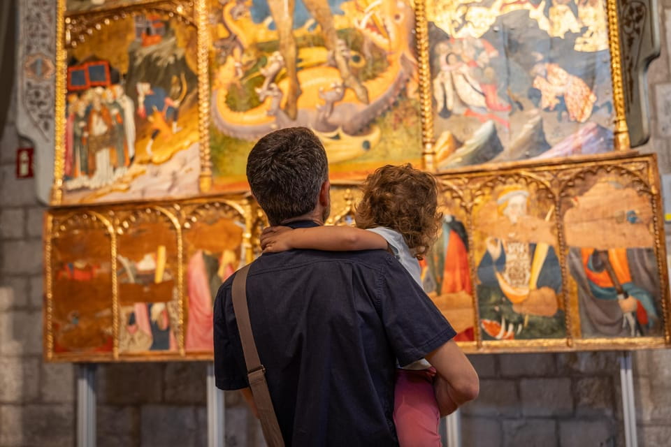 Girona Art Museum: Skip-the-Line Entry Ticket & Audio Guide - Audio Guide and Accessibility