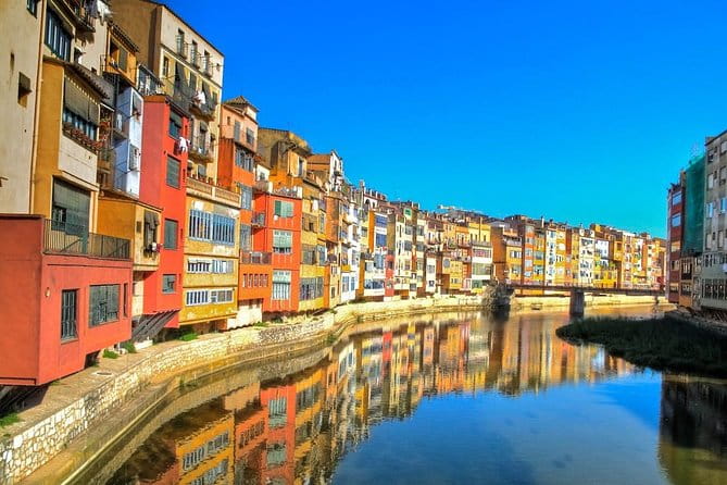 Girona Exclusive Walking Tour : Guided Tour with Small Group (3 Hours) - Group Size, Logistics, and Price