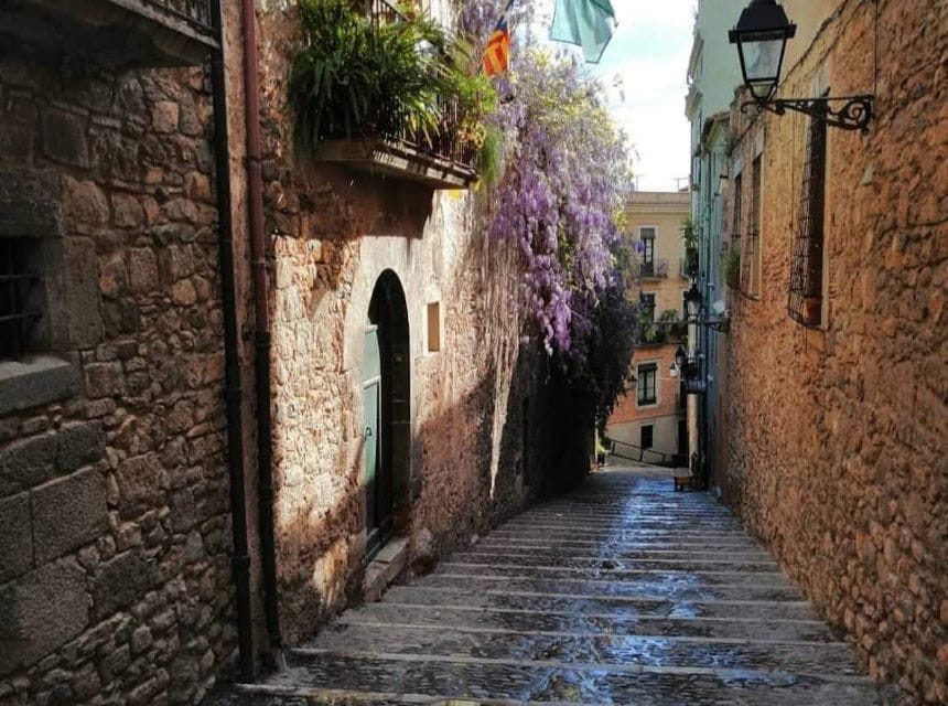 Girona: Game of Thrones Small Group Tour - Booking and Cancellation Policy