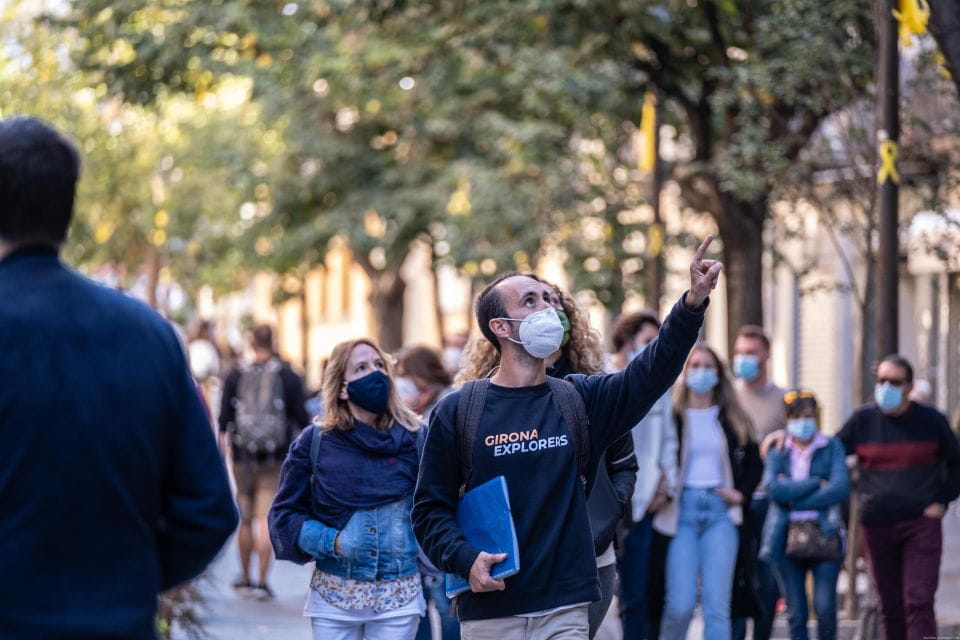 Girona: Guided 2-Hour Walking Tour With Food Tasting - Customer Ratings and Reviews