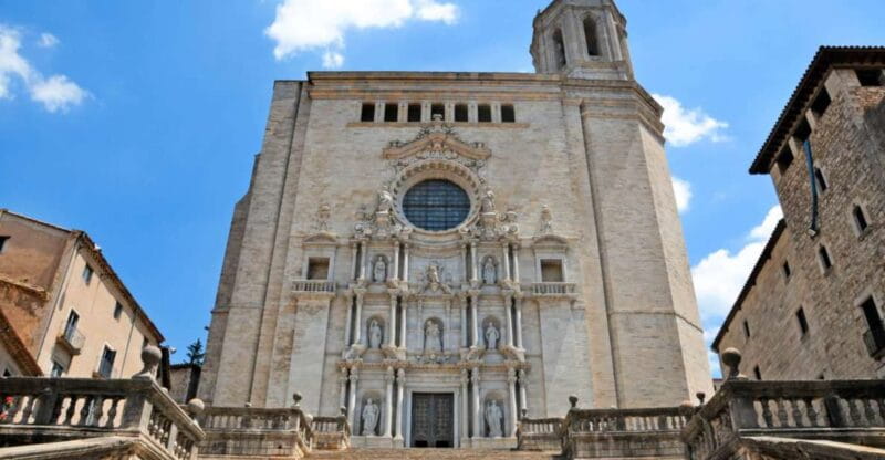 Girona: Self-guided Audio City Tour on Your Phone - Exploring Girona with a Self-Guided Audio Tour on Your Phone
