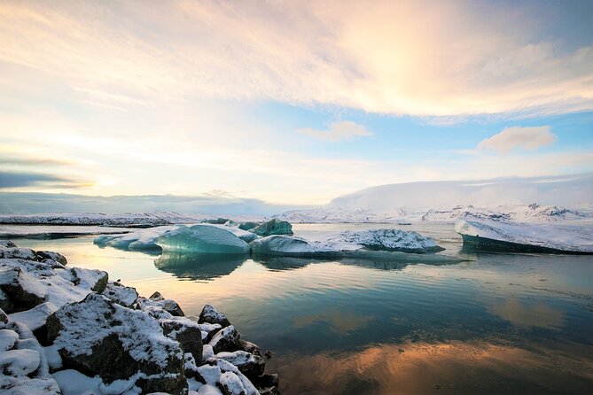 Glacier Lagoon and Iceland South Coast Day Trip From Reykjavik - Marveling at Jökulsárlón Glacier Lagoon