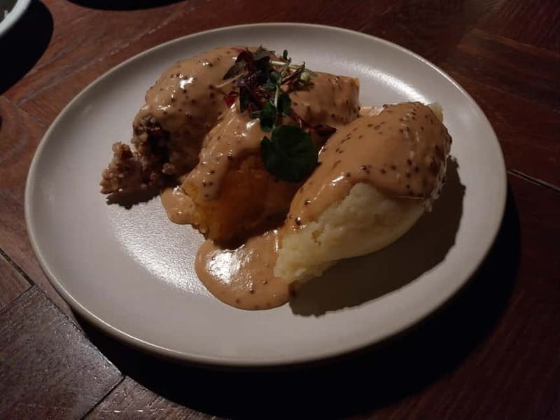 Glasgow: Guided Secret Food Tour - Sweet Endings: Sticky Toffee Pudding and Scotch Whisky