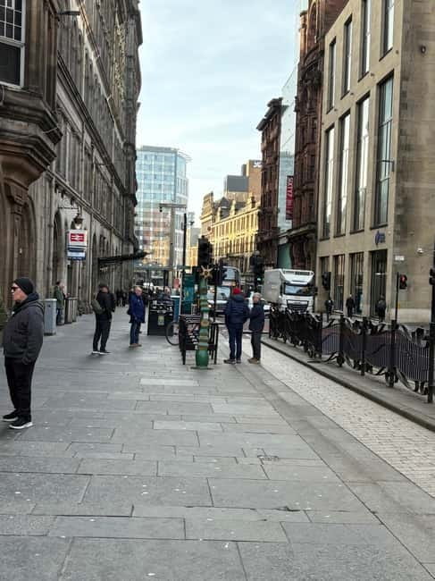 Glasgow: Irish Legacy and St Mungo's Brewery Tour - The West Brewery: Craft Beer and Lunch