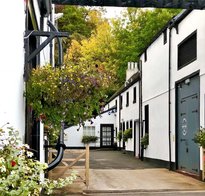 Glasgow: Secrets & Summer Serves at Glengoyne Distillery - Entering the Magical Setting of Glengoyne