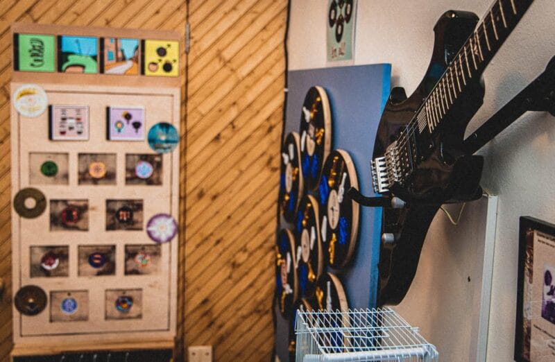 Glasgow: Stuck in the 90s... A Nostalgic Musical Escape Room - The Experience Day: What to Expect